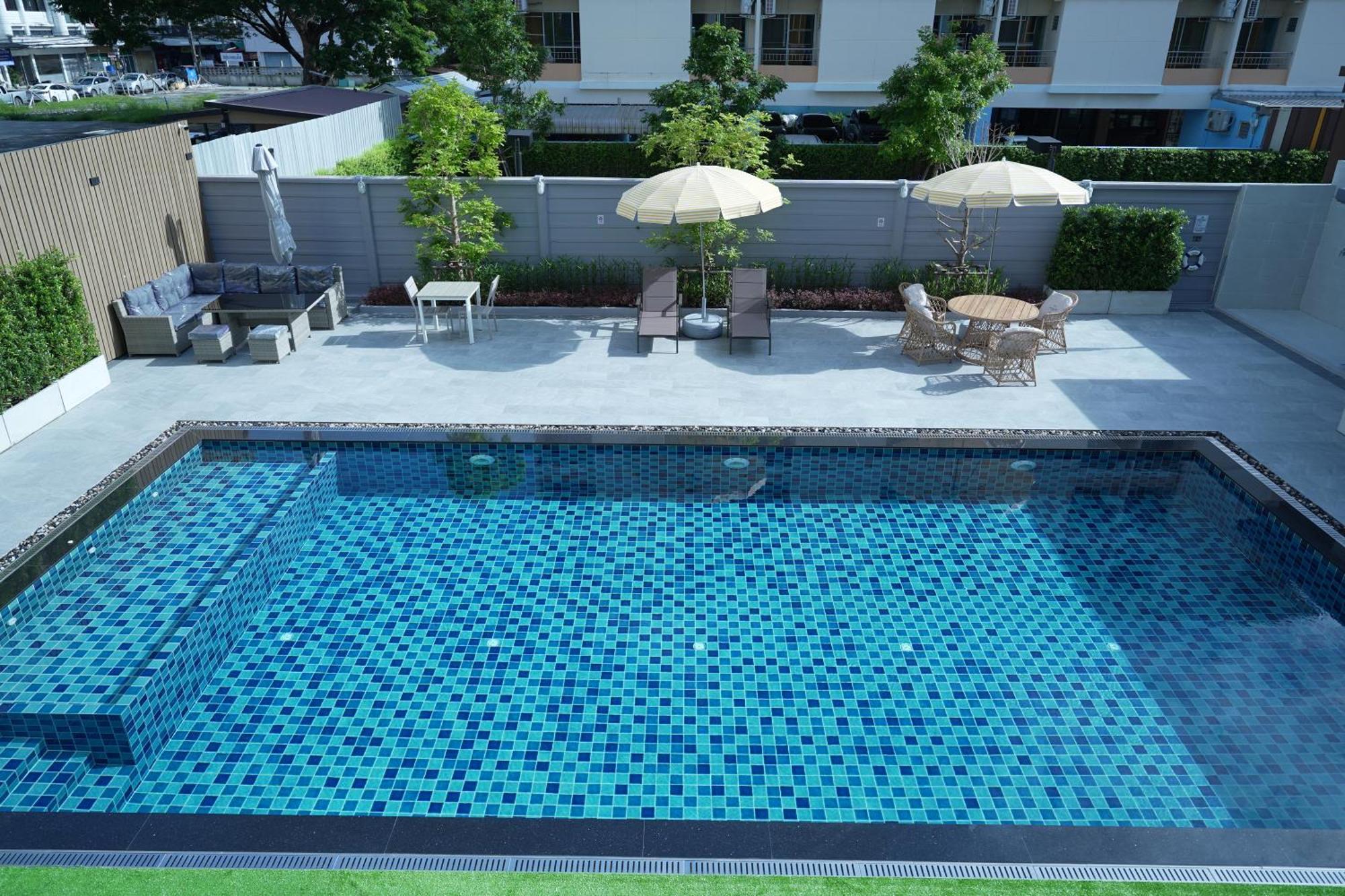 Three Seasons Bangkok Hotel Luaran gambar